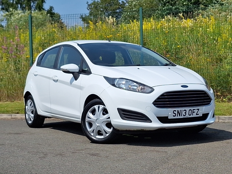 Ford Fiesta 1.6 105Ps Titanium Hatchback Black #1
