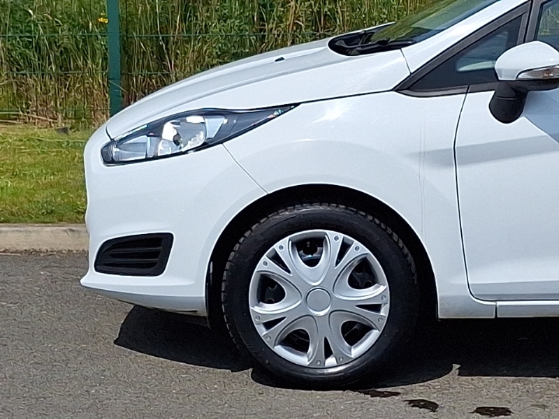 Ford Fiesta 1.6 105Ps Titanium Hatchback Black #19