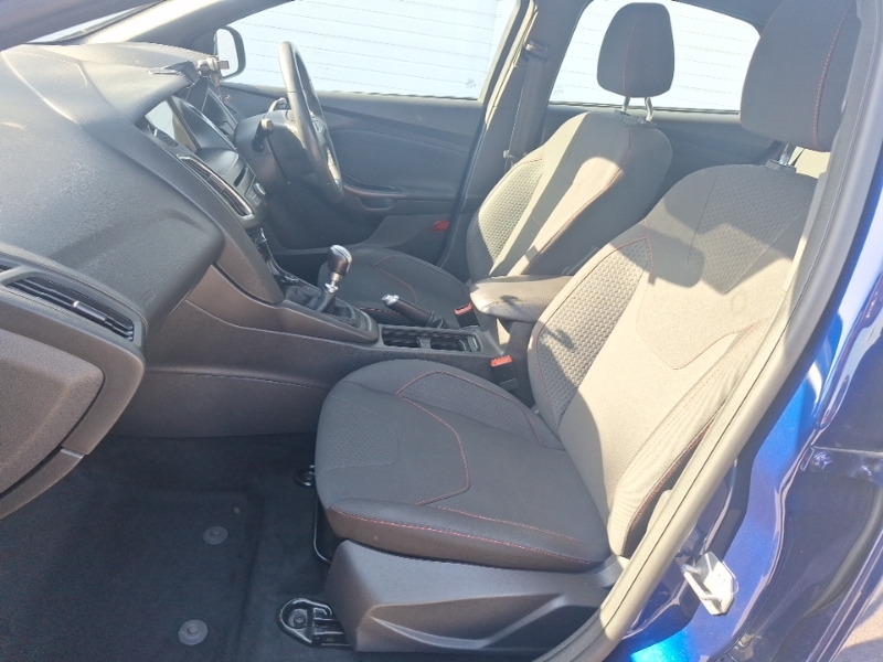 Ford Focus 1.0 Ecoboost 140 St-line Navigation Blue #5