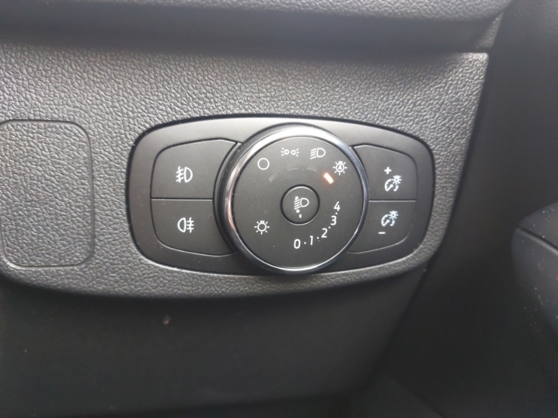 Ford Focus Hatchback Black #16