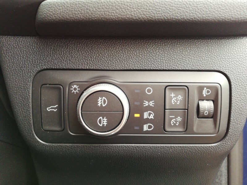 Ford Kuga Hatchback Silver #17