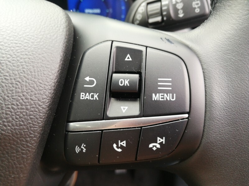 Ford Kuga Hatchback Silver #11