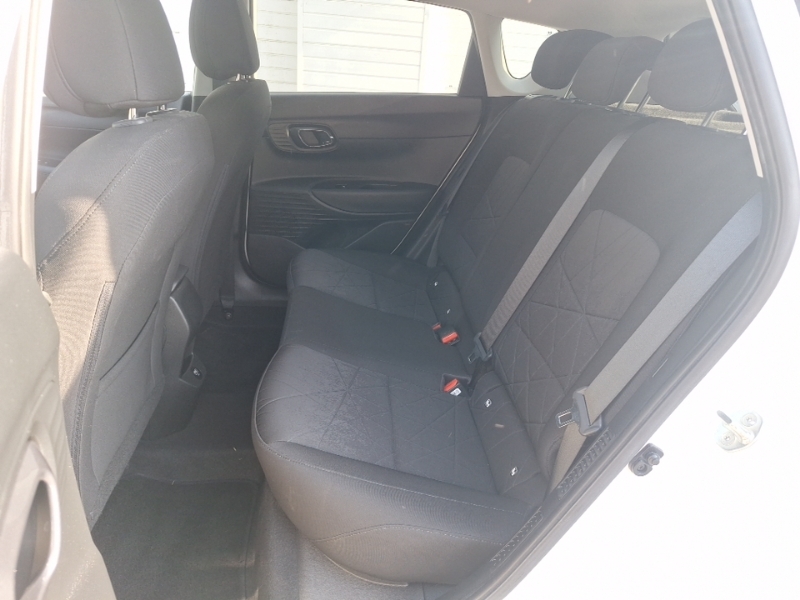 Hyundai Bayon 1.0 Tgdi 48V Mhev Premium White #6