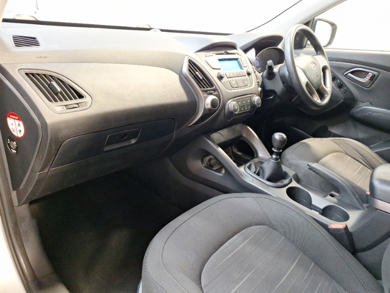 Hyundai Ix35 1.7 Crdi S 2Wd Silver #5