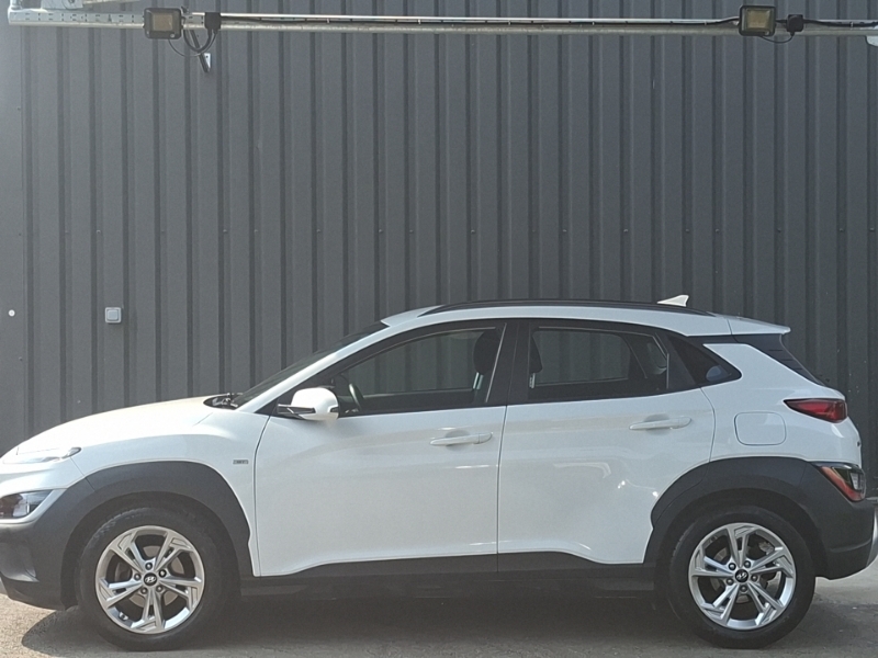 Hyundai Kona 1.0 Tgdi 48V Mhev Se Connect EF21HXT White #4