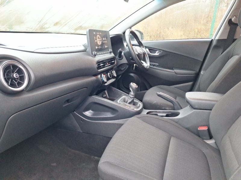 Hyundai Kona 1.0 Tgdi 48V Mhev Se Connect HN72ZGR White #5