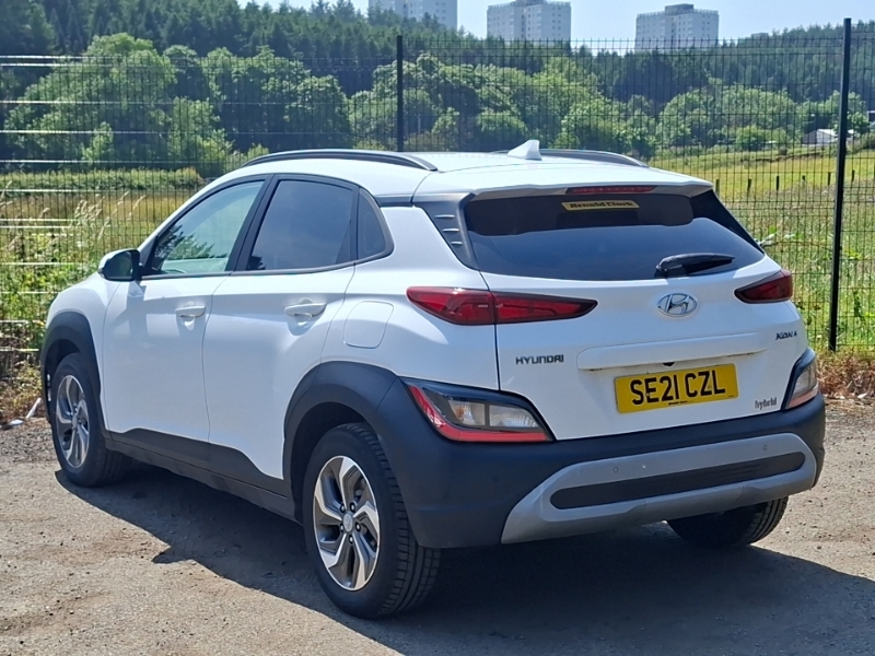 Hyundai Kona 1.6 Gdi Hybrid Se Connect Dct White #2