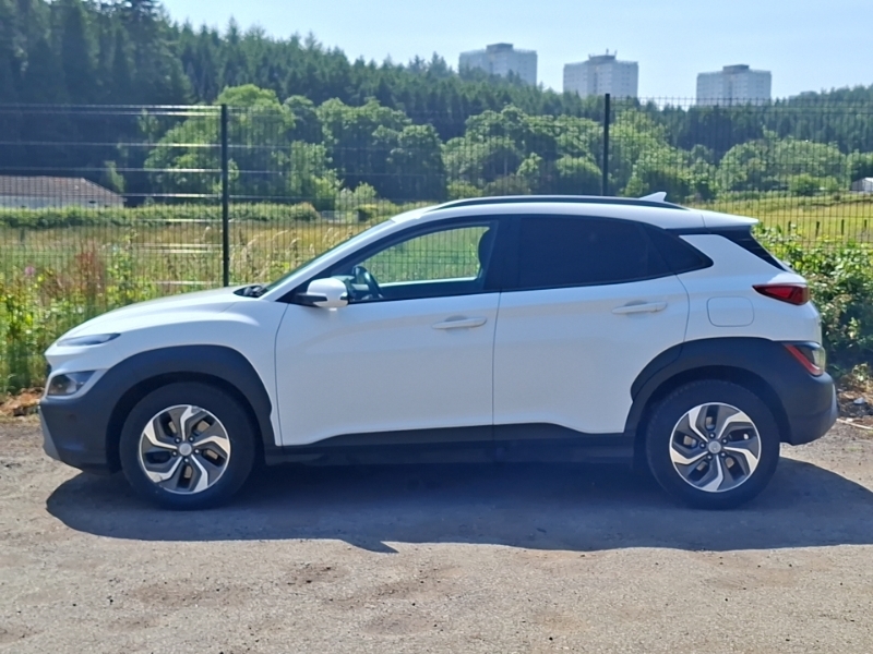 Hyundai Kona 1.6 Gdi Hybrid Se Connect Dct White #4