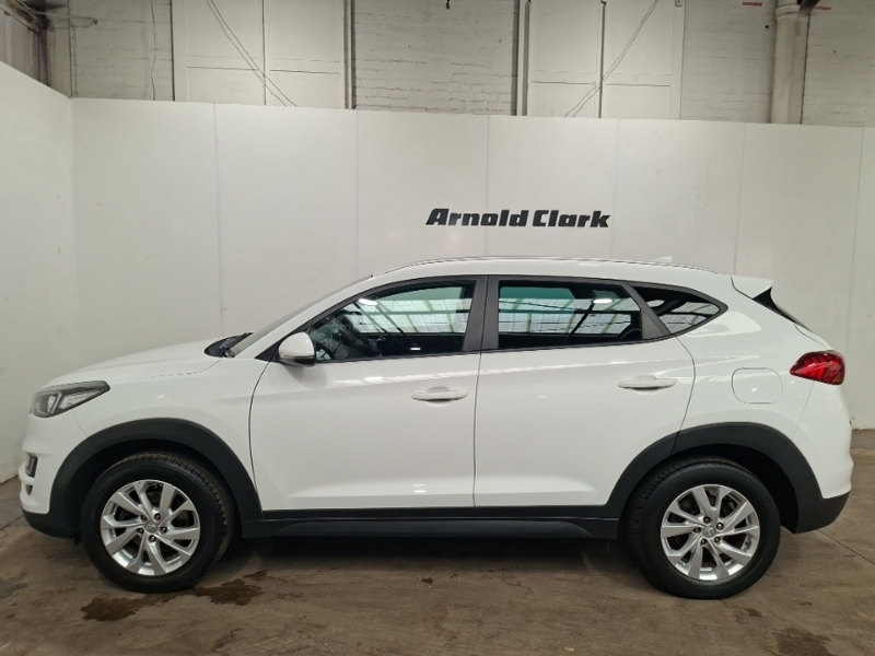 Hyundai Tucson 1.6 Gdi Se Nav 2Wd EG68YOC White #4