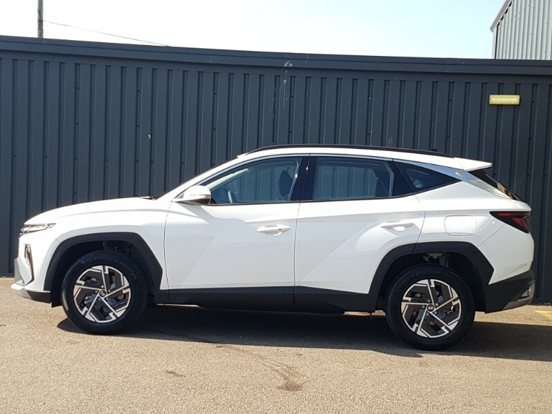 Hyundai Tucson 1.6T 239 Hybrid Element White #4