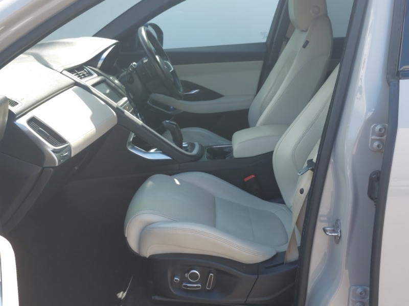 Jaguar E-Pace 2.0D 180 R-dynamic Hse Grey #4