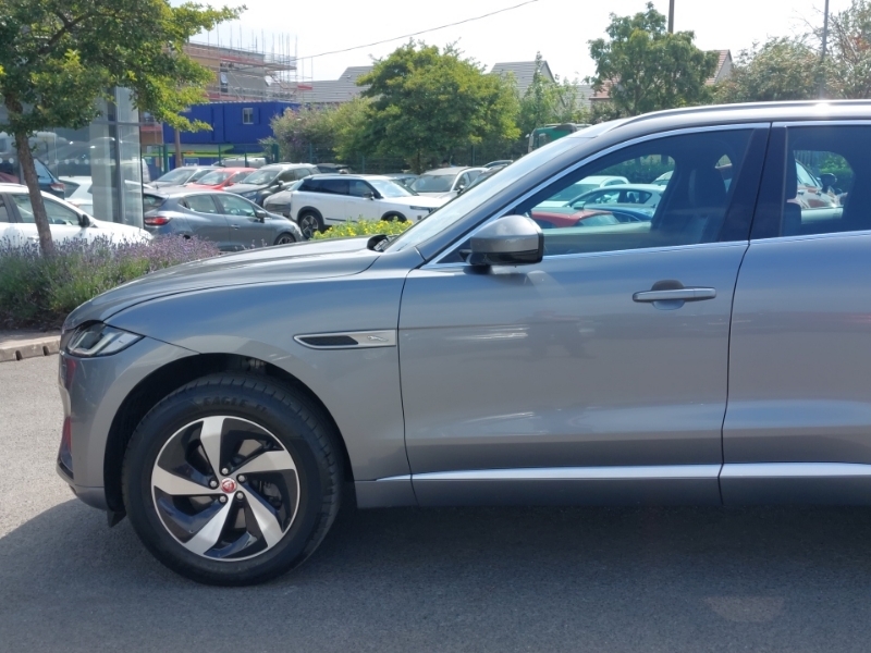 Jaguar E-Pace 2.0 D200 R-dynamic Hse Estate  #19