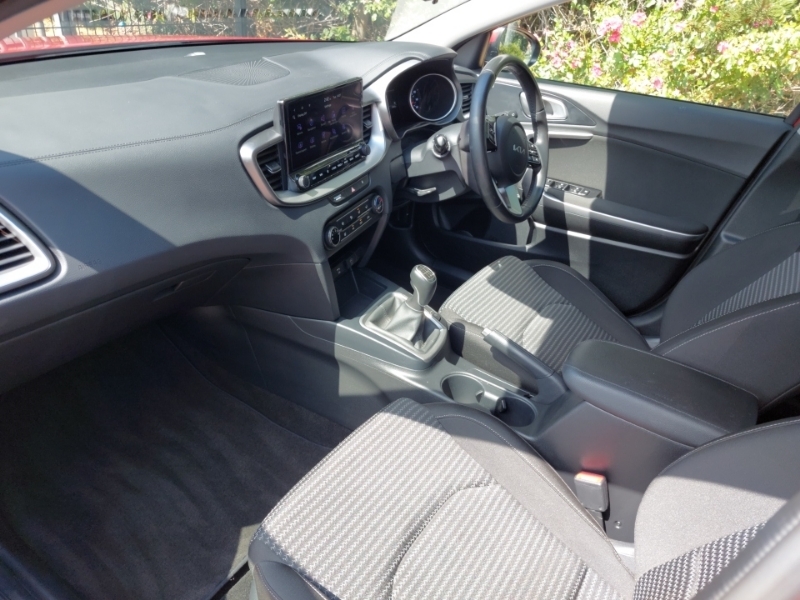 Kia Ceed 1.5T Gdi Isg 138 2 Red #5