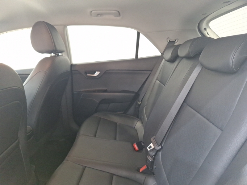 Kia RIO 1.0 T Gdi 3 White #6