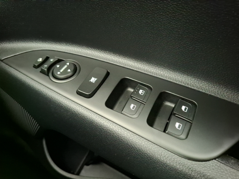 Kia RIO 2 Silver #17
