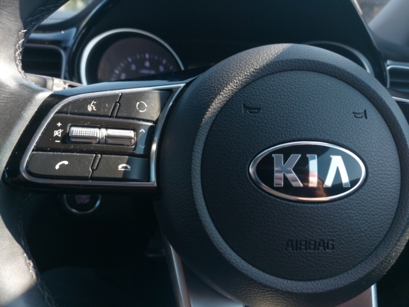 Kia Xceed  White #12