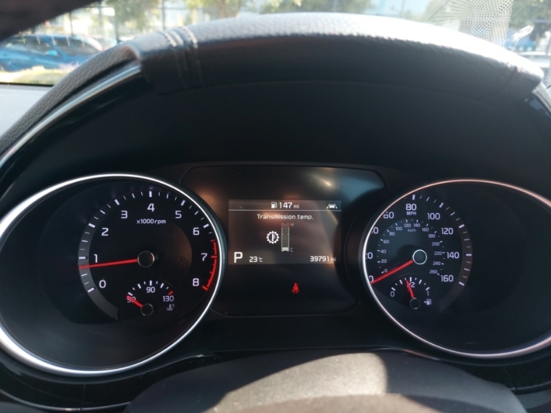 Kia Xceed  White #15