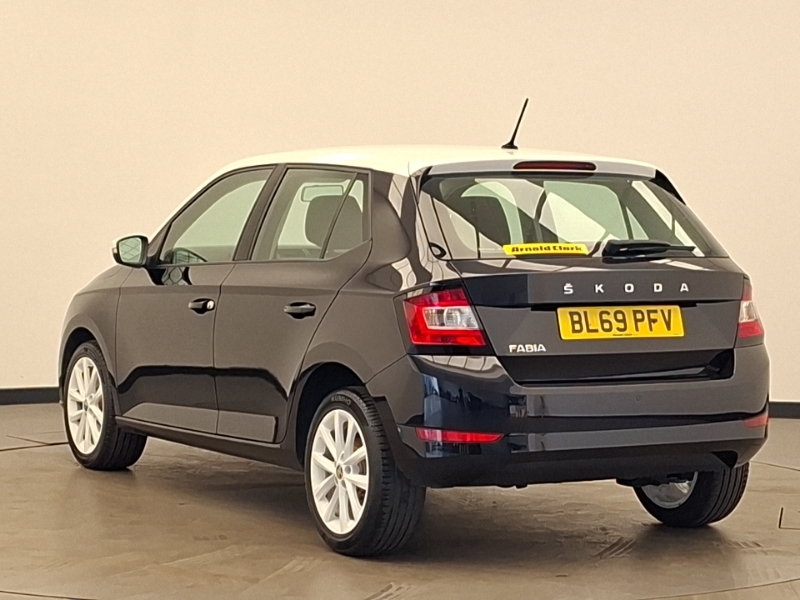 Skoda Fabia 1.0 Mpi Colour Edition Black #2