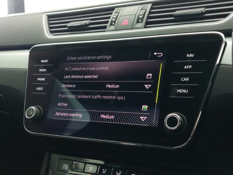 Skoda Superb Hatchback Black #15