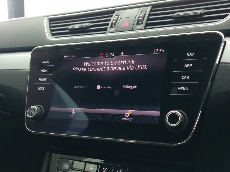 Skoda Superb Hatchback Black #10