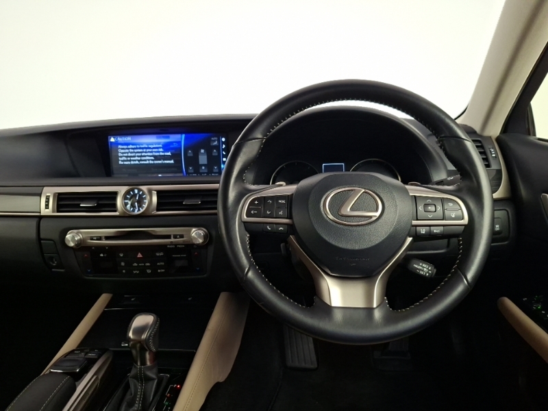 Lexus GS 300H 2.5 Executive Edition Cvt Red #5