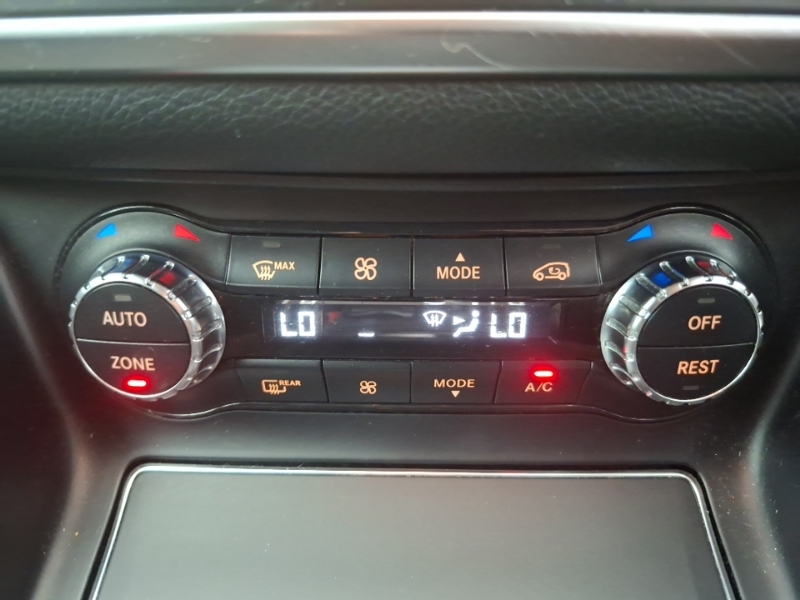 Mercedes-Benz GLA Class Black #16