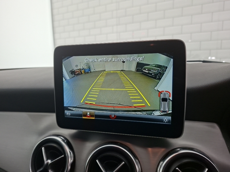 Mercedes-Benz GLA Class Black #9