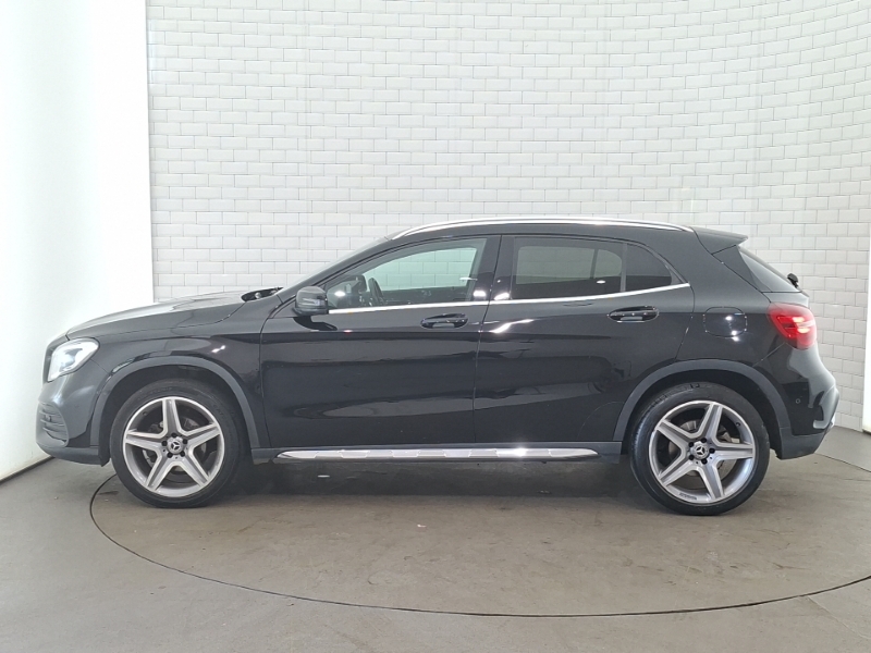 Mercedes-Benz GLA Class Gla 180 Amg Line Edition Black #4