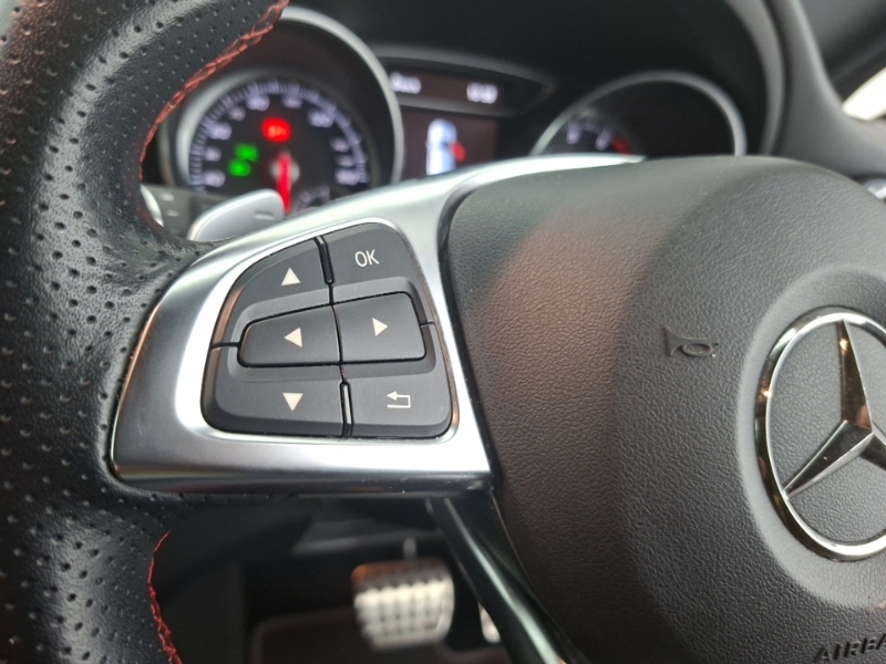 Mercedes-Benz GLA Class Black #12
