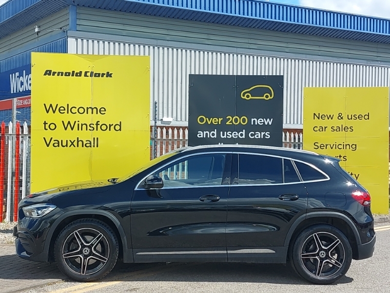 Mercedes-Benz GLA Class Gla 180 Amg Line Executive Black #4