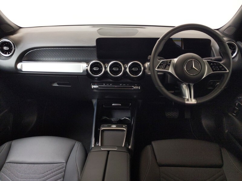 Mercedes-Benz GLB Class Glb 200 Sport Executive 7G-tronic Black #3