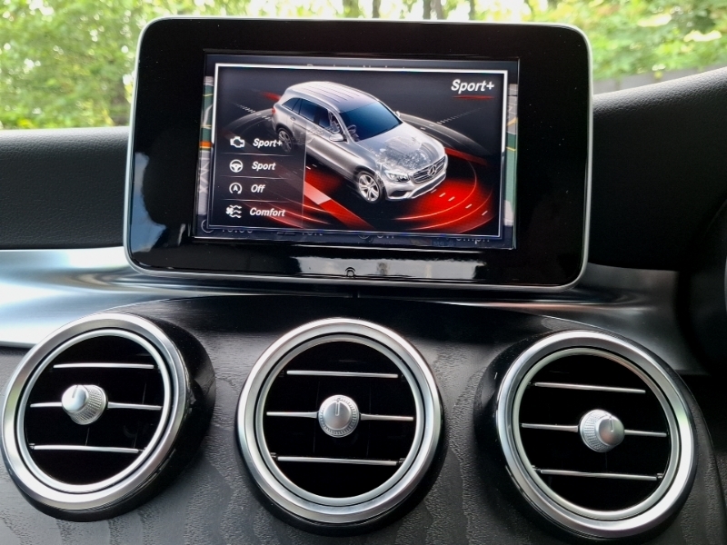 Mercedes-Benz GLC Class White #17