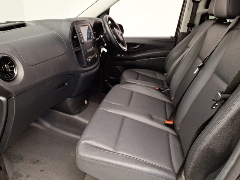 Mercedes-Benz Vito 114 Cdi Pro 9-Seater 9G-tronic Black #5