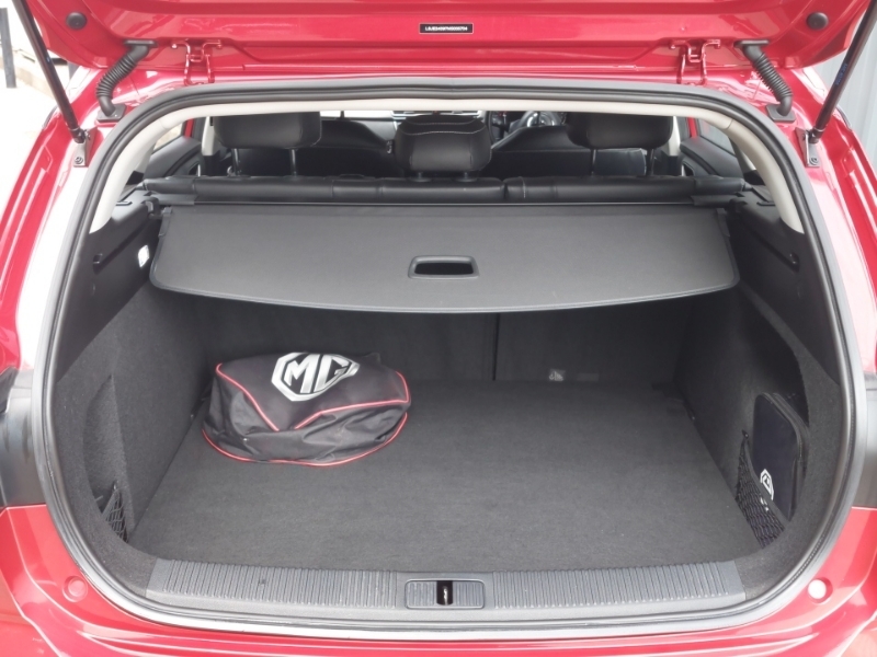 MG MG5 Trophy Black #17