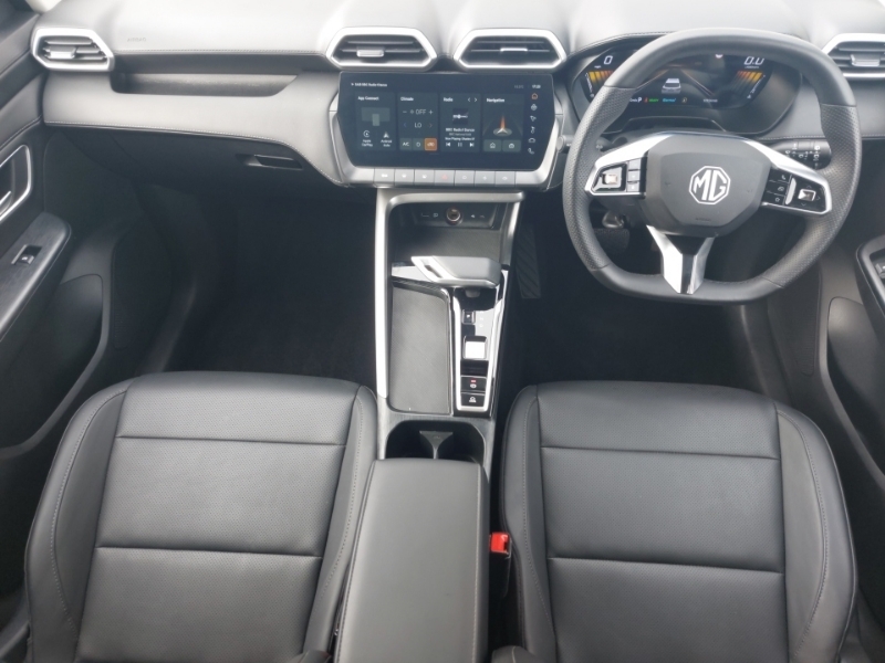 MG ZS 1.5 Hybrid Trophy White #3