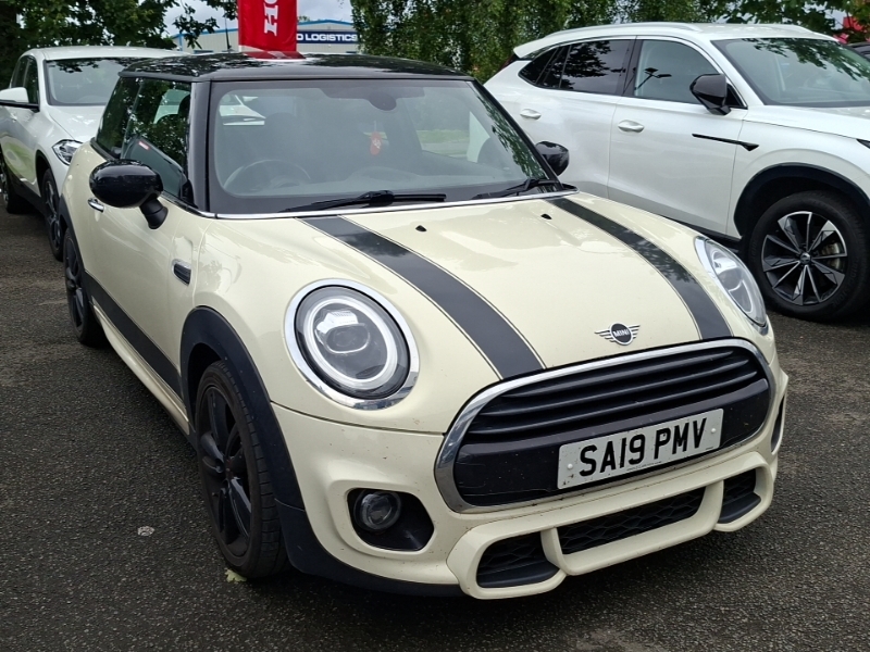 Mini Hatch 1.5 Cooper Sport II SA19PMV White