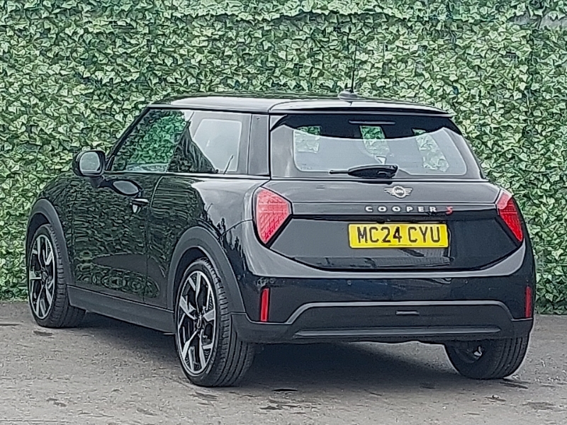 Mini Hatch 2.0 S Exclusive Black #2