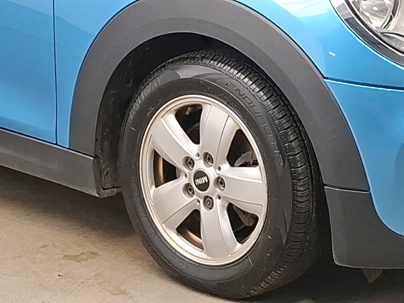 Mini Hatch 1.5 Cooper Blue #20