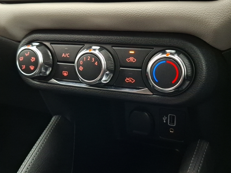Nissan Micra 1.0 Ig-t 92 Acenta Red #10