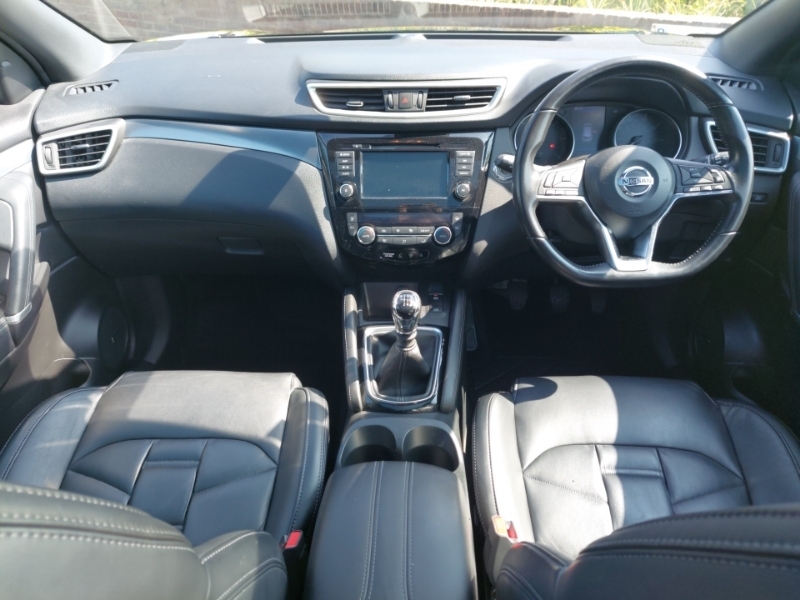 Nissan Qashqai 1.7 Dci Tekna NL70PYA Black #3