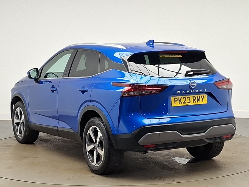 Nissan Qashqai 1.3 Dig-t Mh N-connecta Glass Roof PK23RMY Blue #2