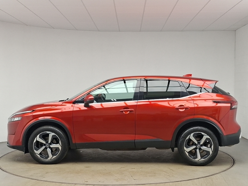 Nissan Qashqai 1.3 Dig-t Mh N-connecta KR71ULV Red #4
