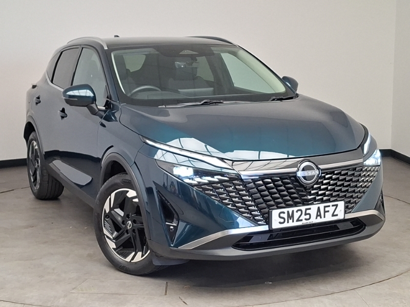 Nissan Qashqai 1.3 Dig-t Mh N-connecta Green