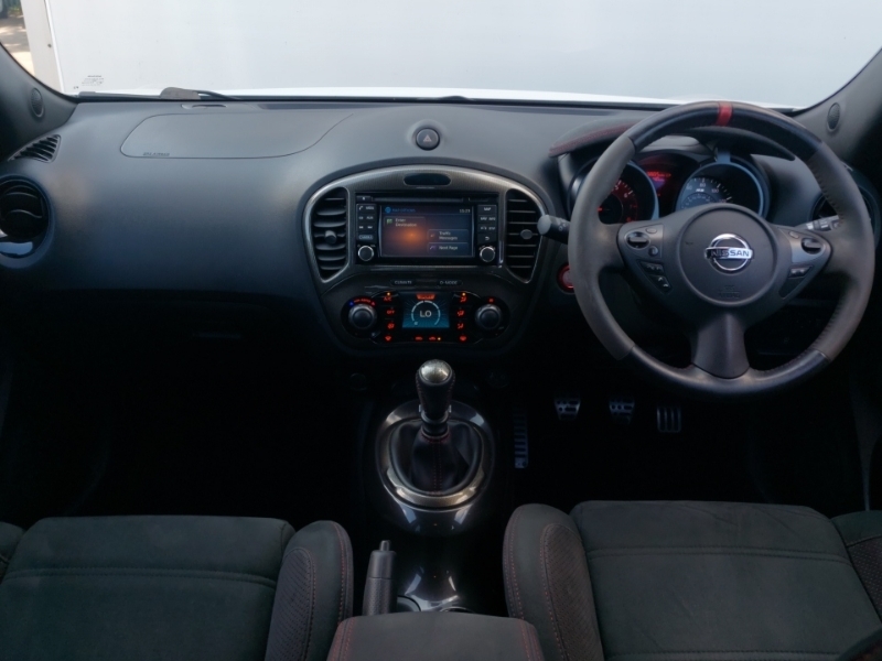 Nissan Juke 1.6 Dig-t Nismo Rs SJ17JZF White #3