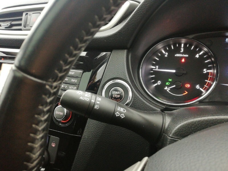 Nissan Qashqai Dci Tekna U703 Ulez Red #17
