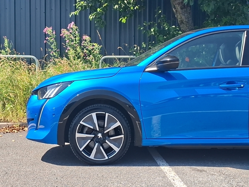Peugeot e-208 Gt Hatchback Blue #19