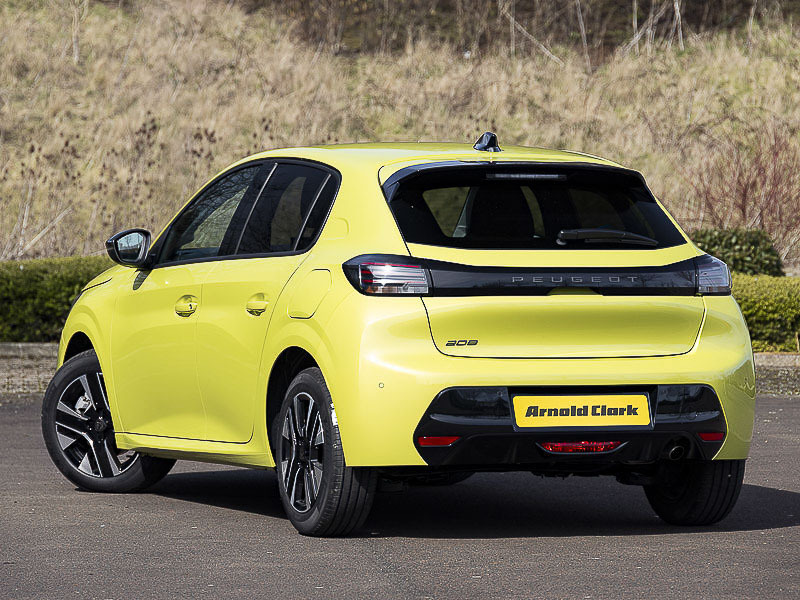 Peugeot 208 1.2 Puretech 100 Allure Yellow #2