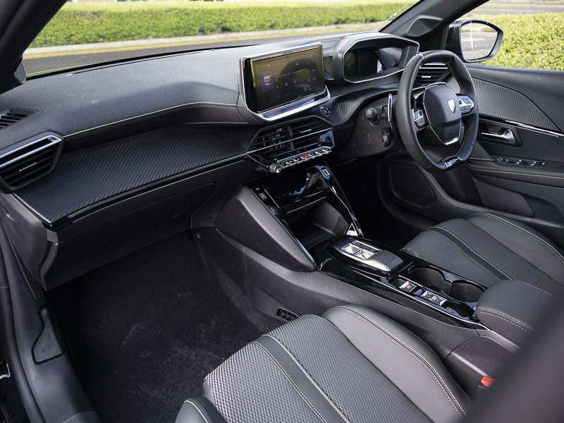 Peugeot 208 1.2 Hybrid 110 Gt E-dsc6 Black #5