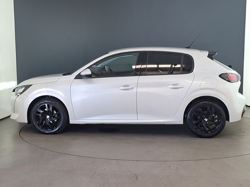 Peugeot 208 1.2 Puretech 100 Allure White #4