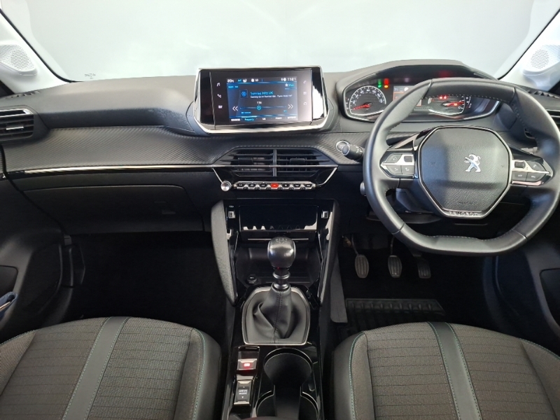 Peugeot 208 1.2 Puretech 100 Allure White #3